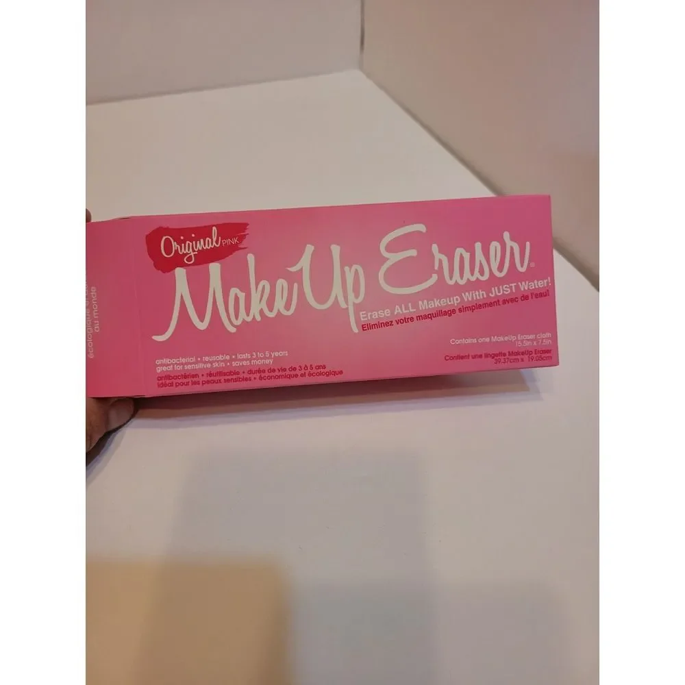 MakeUp Eraser Original Pink Cloth Womens‎ OS Pink NIB Reusable Makeup Remover